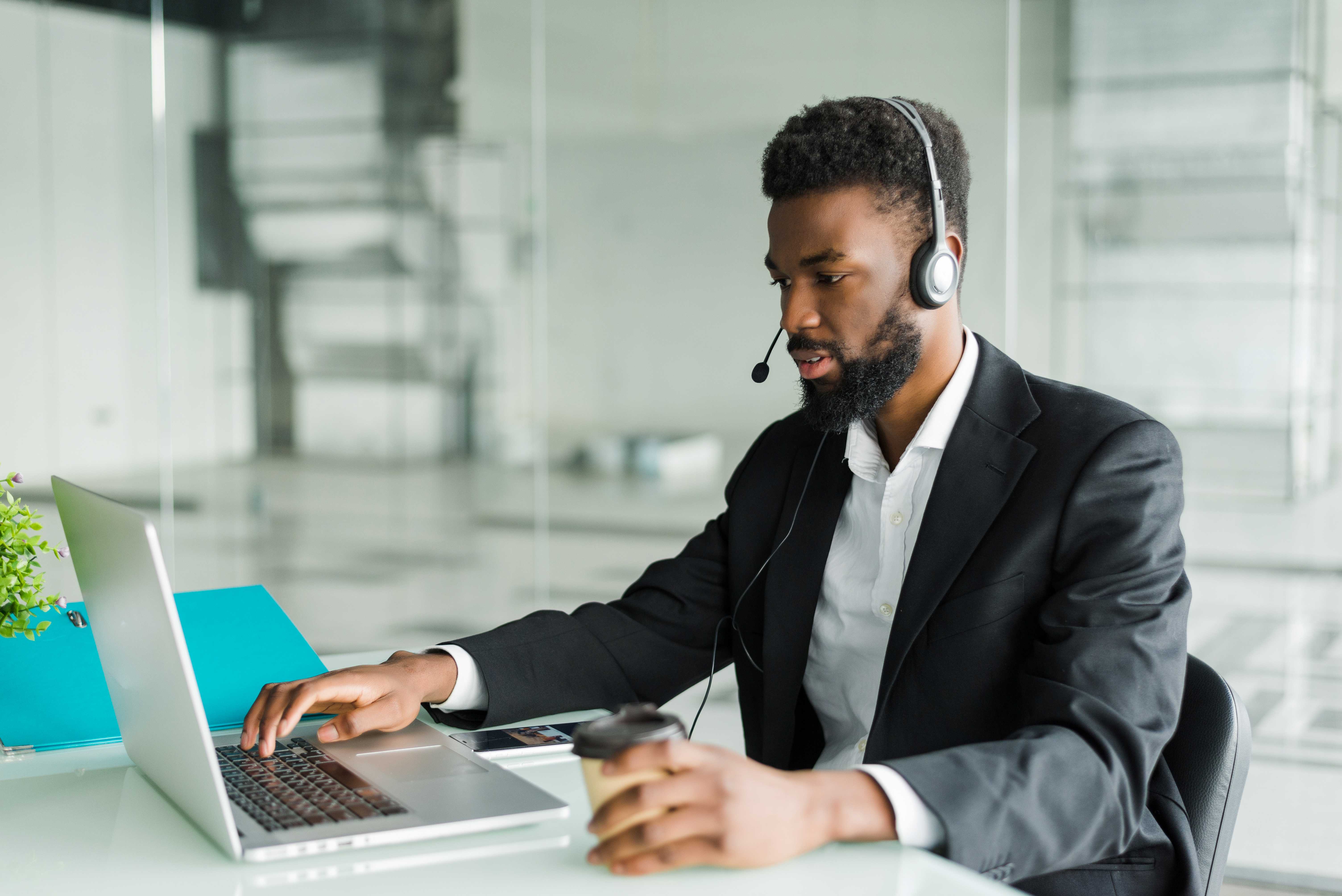 Customer service 7j/7